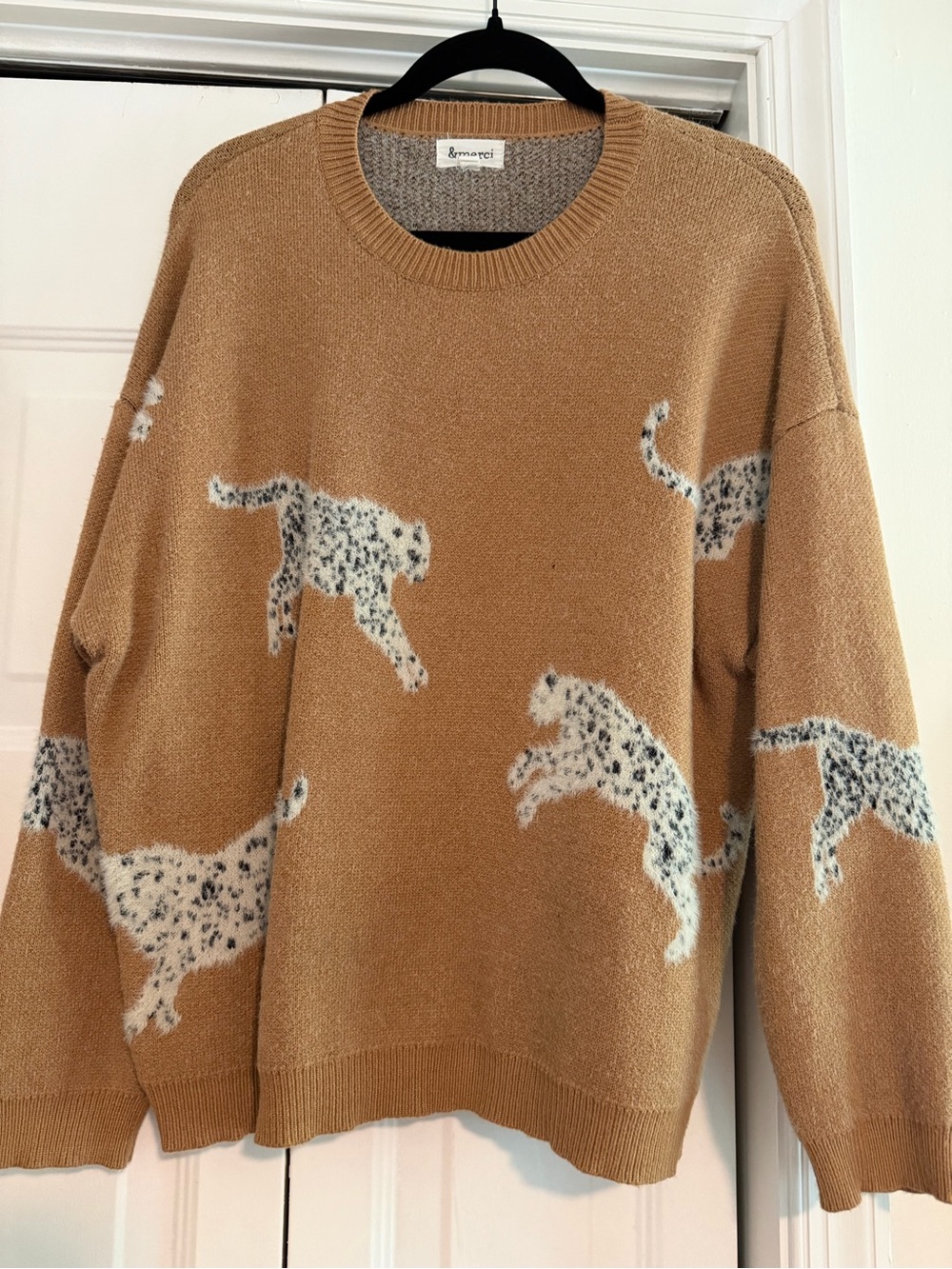 &merci Crewneck Sweater with Leopard Jacquard